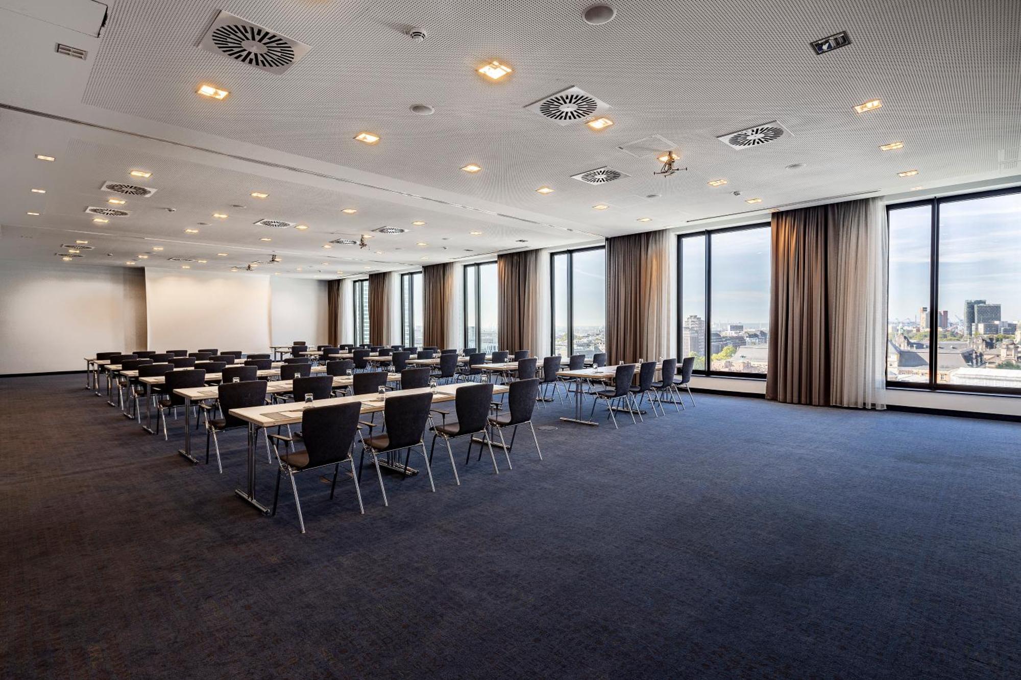 Intercityhotel Hamburg Dammtor-Messe Экстерьер фото